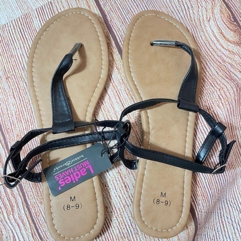 Bobbie Brooks Ladies "Must Haves" Thong T-strap Sandals Black Size M 8-9
